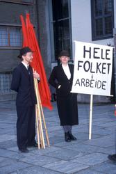 1.mai 2001på Torget  på Norsk Folkemuseum. Demonstranter med