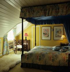 Himmelseng i mahogny.  Illustrasjonsbilde fra Nye Bonytt 198