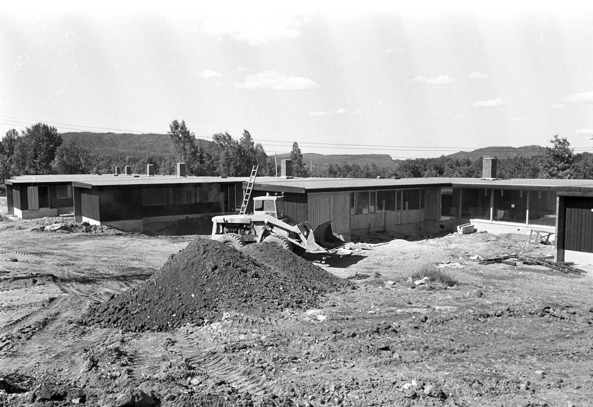 Serie. Boligbygging i Asker, Akershus. Fotografert 29. juni 1966.