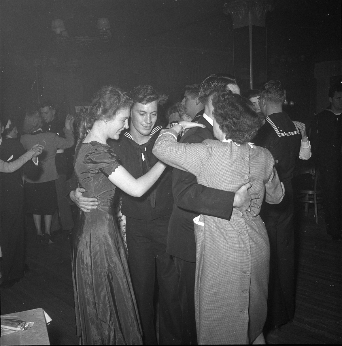 Flåtebesøk, "Main Blace". Dans. 1952
