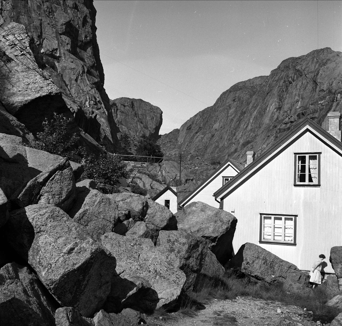 Helleren i Jøssingfjorden, Sokndal, Rogaland, ant. 1950-tallet. Bebyggelse