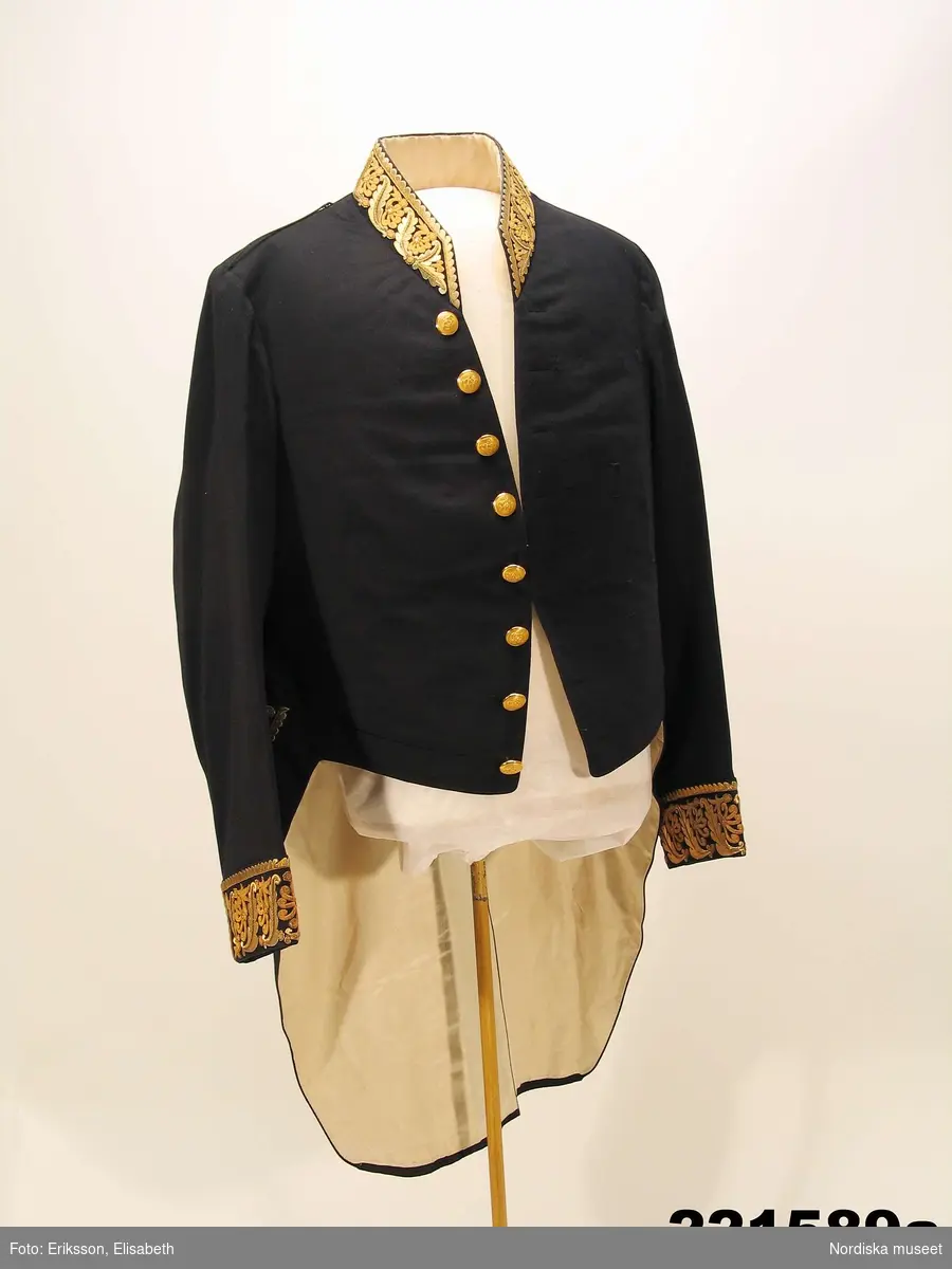 Hovuniform - Nordiska museet / DigitaltMuseum