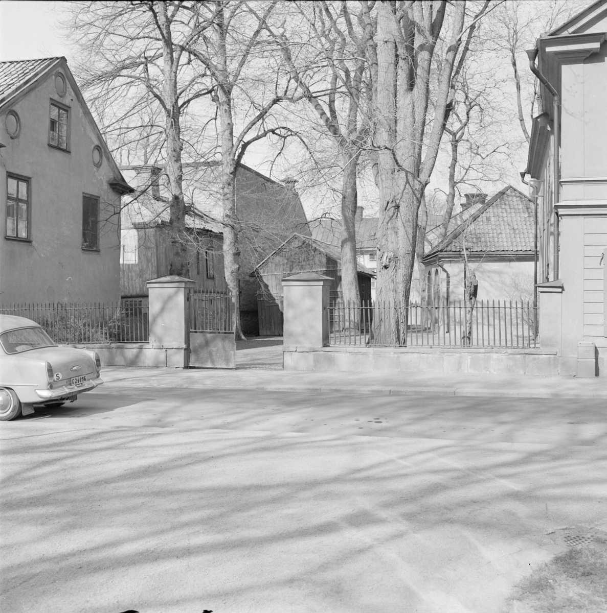 Kvartaret Disa med Schefferus bibliotek inne på gården bakom Kungliga Vetenskapssocietetens hus, S:t Larsgatan, Fjärdingen, Uppsala