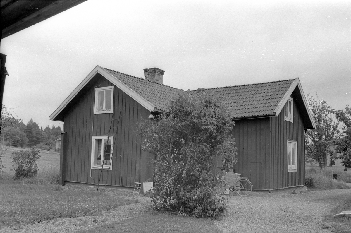 Stuga, Kolbotten, Prästgården 1:5, Vattholma, Lena socken, Uppland 1977