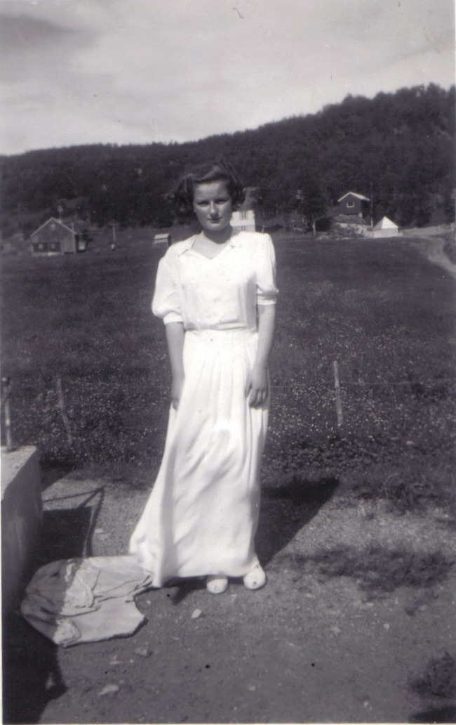 Samling fotografier etter Olga Beldo f. Eliassen