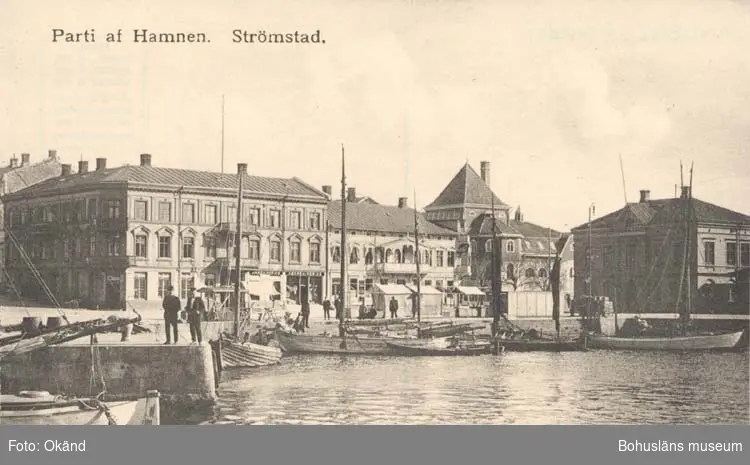 Vykort. "Parti af Hamnen.Strömstad."