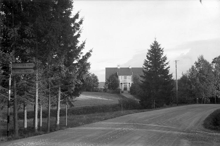 Enligt fotografens noteringar: "Villa i Munkedal Tandläkare Rasmusson".