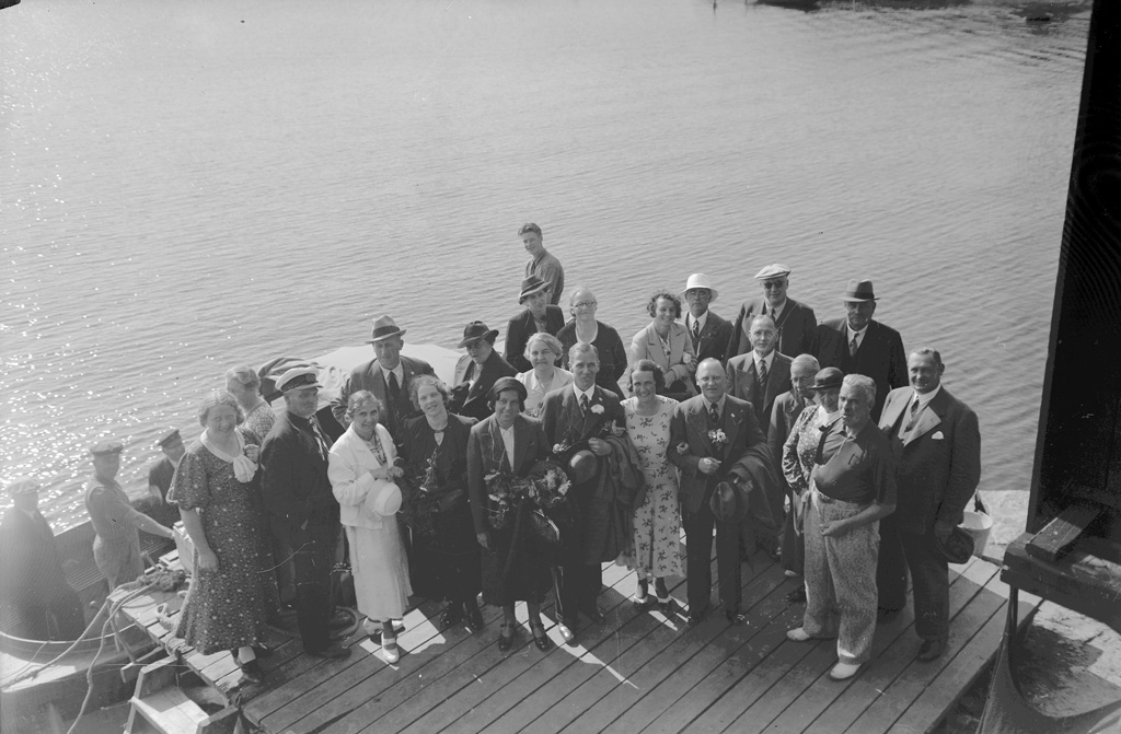 Text till bilden: "Hällekind 1938".
