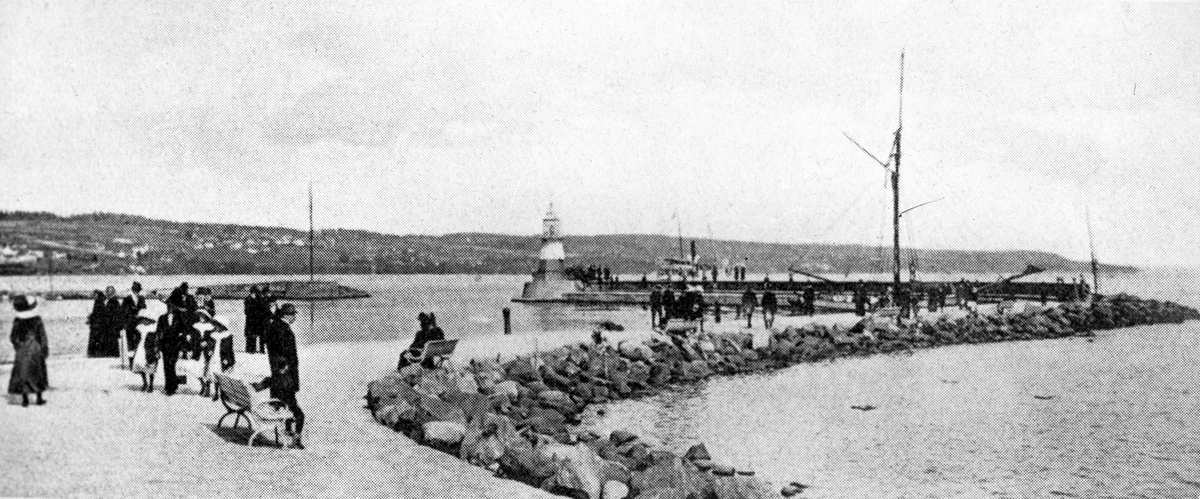 Yttre hamnen i Jönköping före ombyggnaden år 1915.
