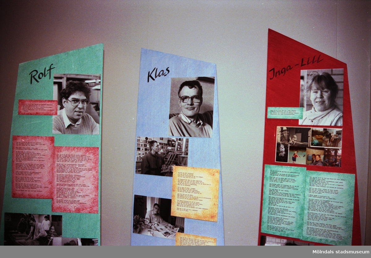 Interiörbilder från utställningen "Är du inte riktigt klok?". En utställning om utvecklingsstörda medmänniskor från Stretereds skolhem och institutionsvård. Visades 16 mars - 14 oktober 1990 på Mölndals museum (senare Mölndals stadsmuseum).