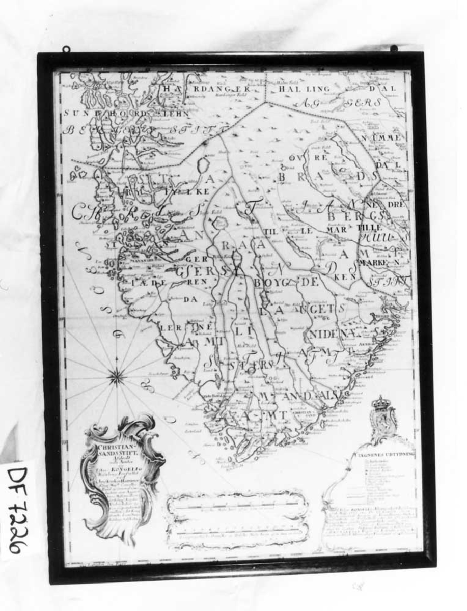 Kart over Christiansands Stift, 1766.

Tegnet med tusj - grensene er fargelagt.