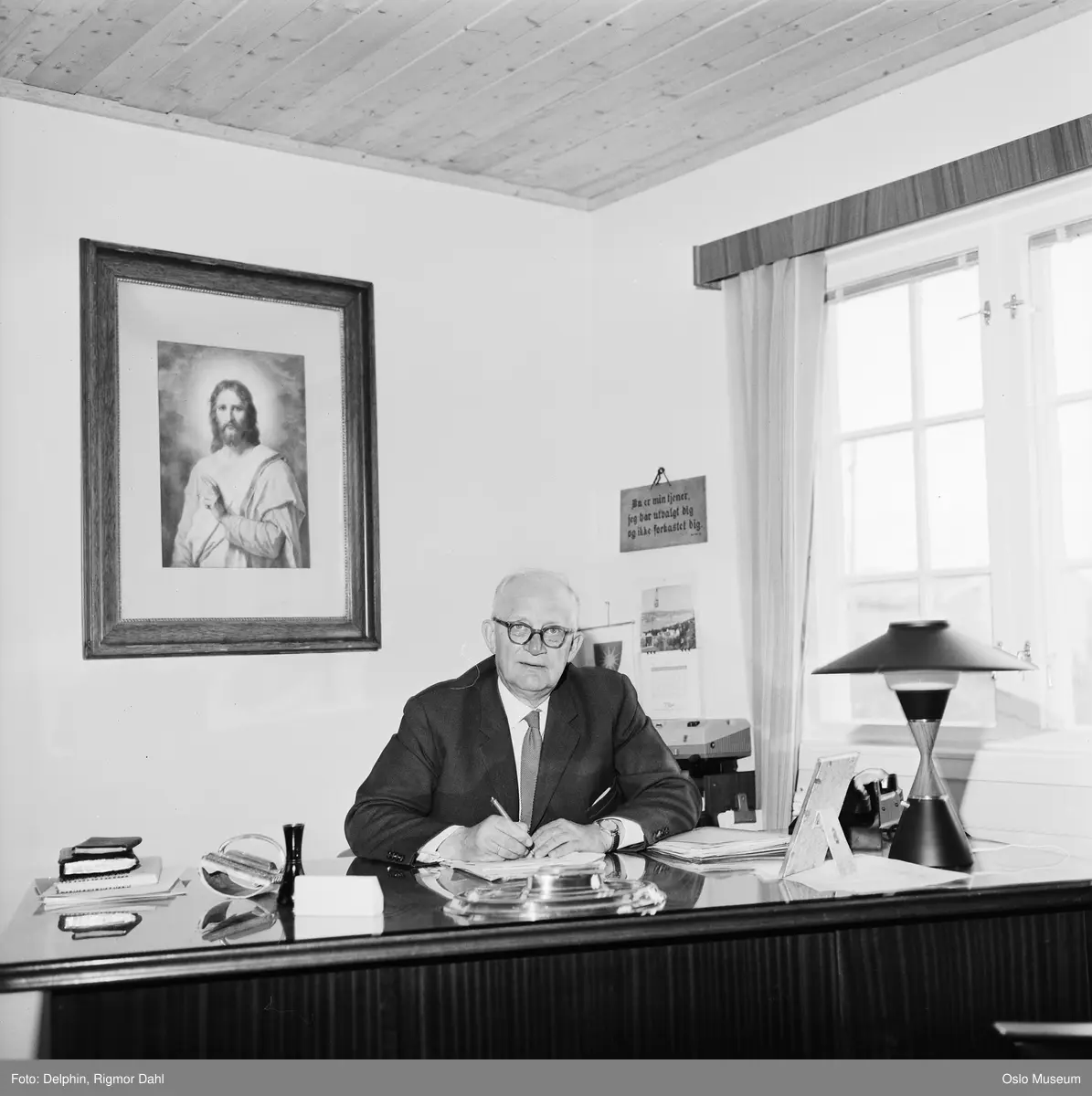 Biskop wisløff i bodø. oslo museum / digitaltmuseum Altan yücetaş yorum