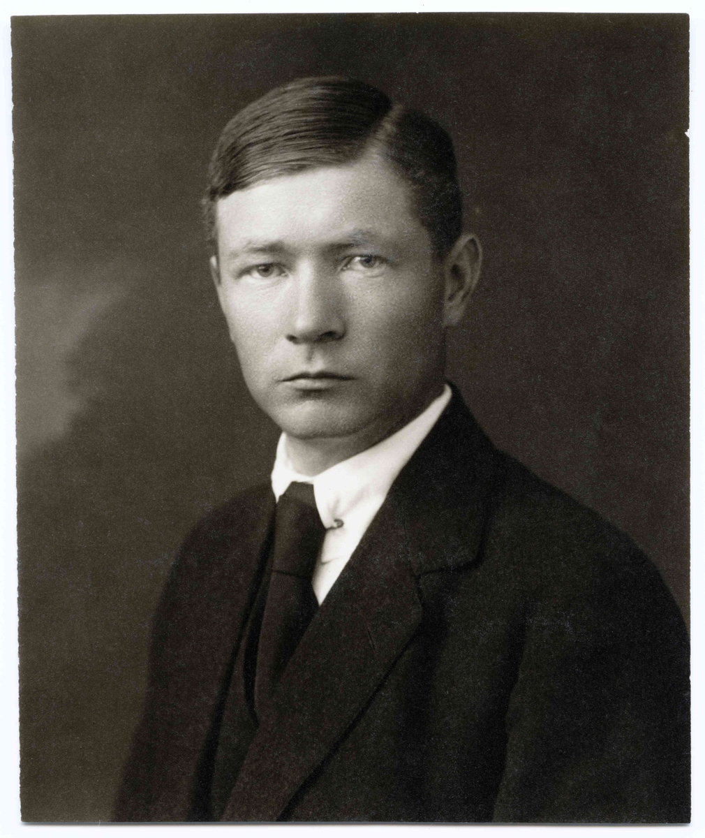 Almqvist, Osvald (1884 - 1950)