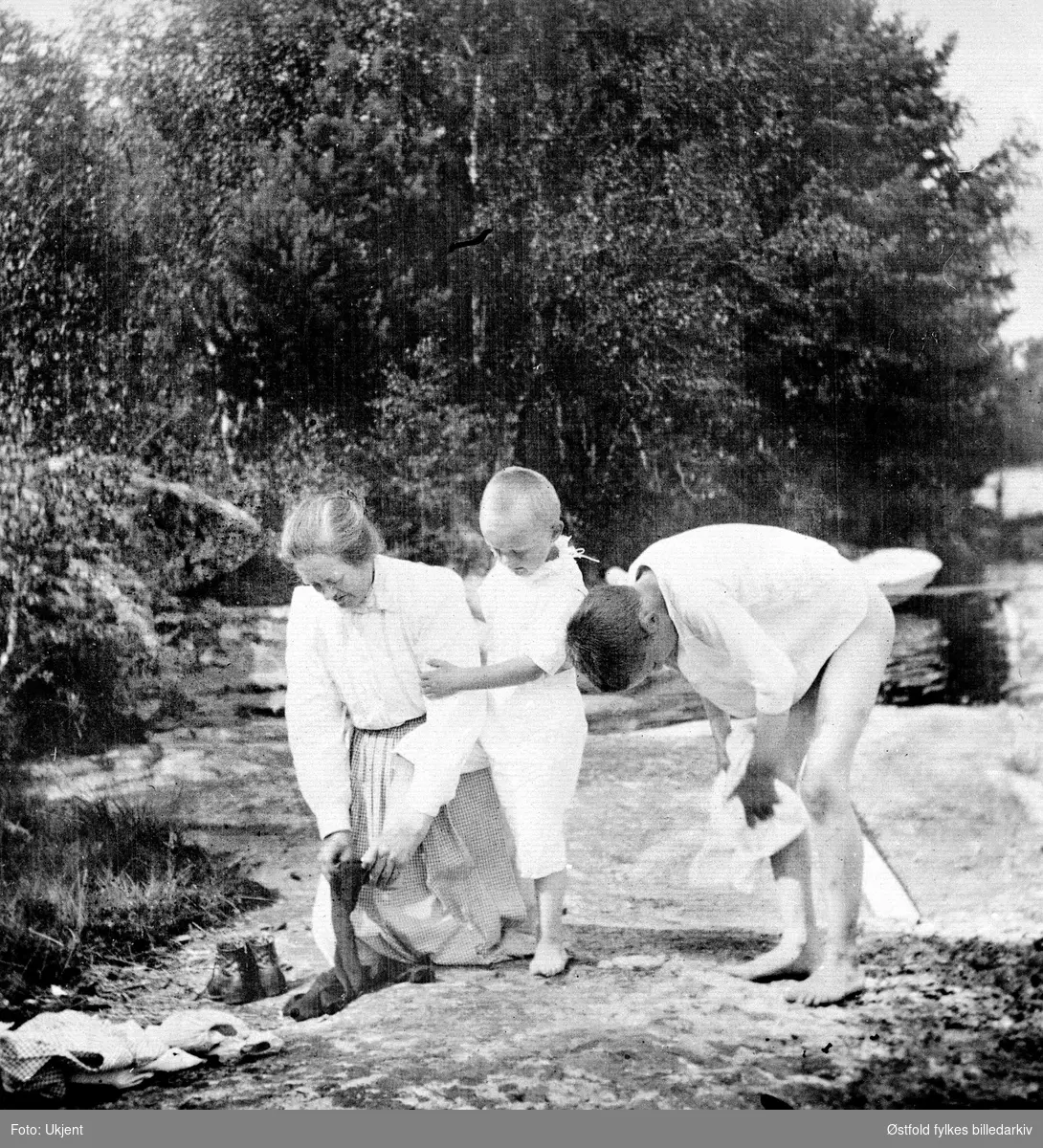 Badeliv på Nes i Rømskog 1908. 