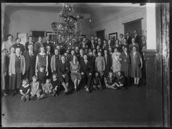 Juletrefest i Sarpsborg-distriktet 1929. ca 60 personer. Per