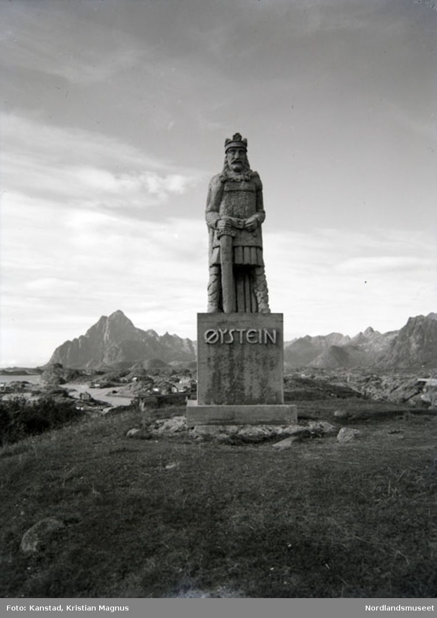Statue av kong Øystein Magnussen, Kabelvåg