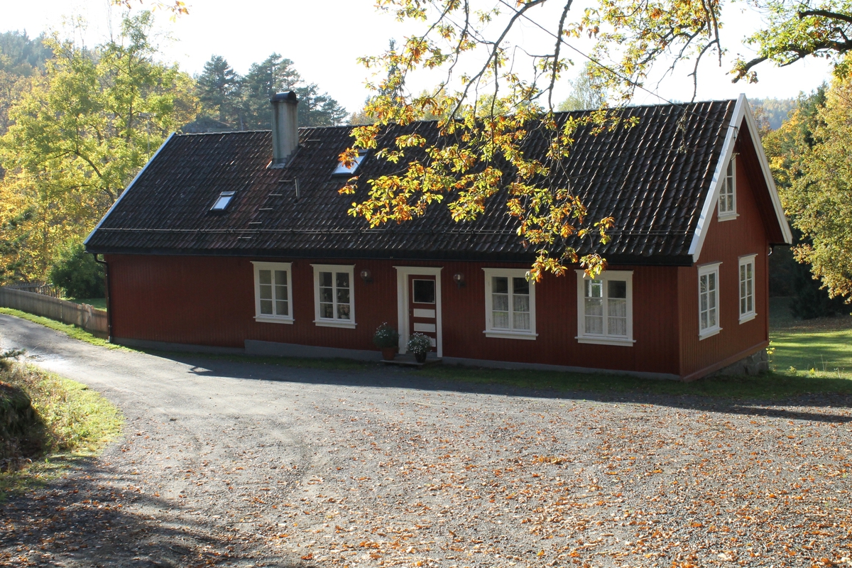 Forpakterboligen eller vaktmesterboligen på Berg lystgård, 14.10.2013