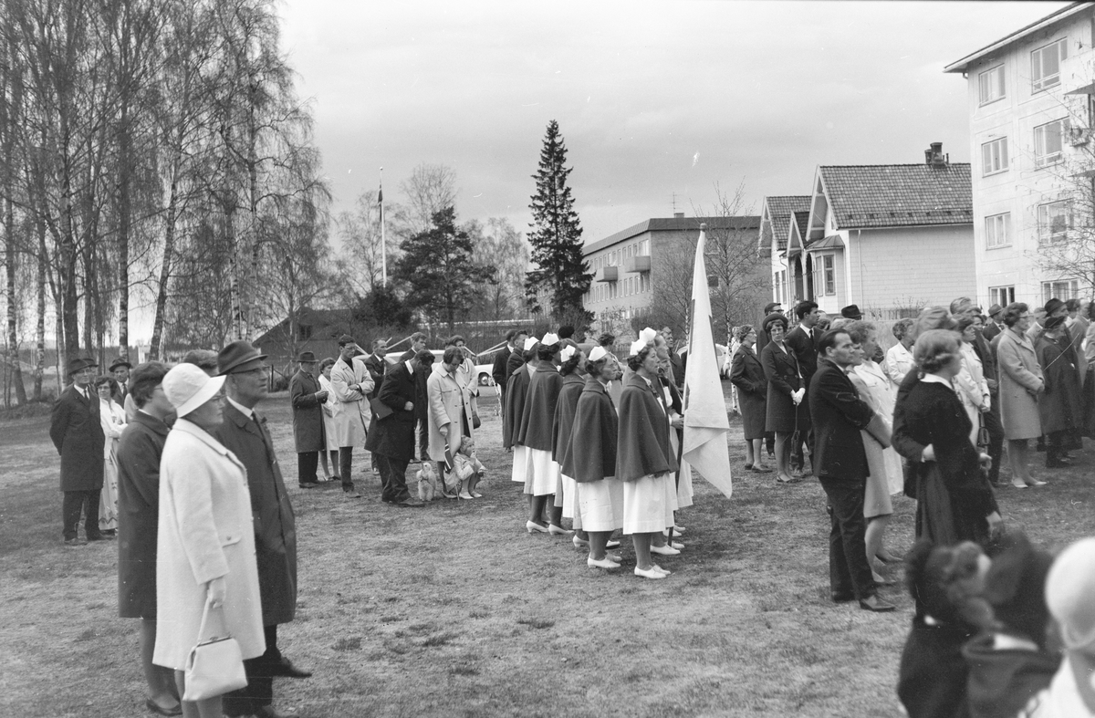 17. mai. Elverum. 
 1969. Taler i Elvarheimparken. 