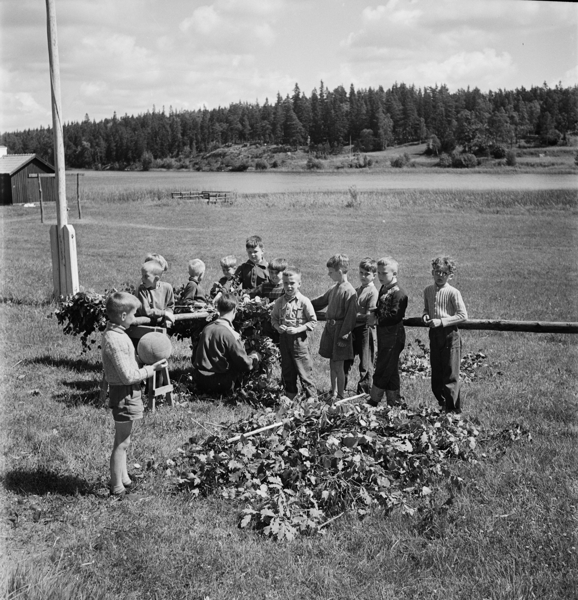 Midsommarfirande på Edakolonin, Lagga socken, Uppland 1954 ...