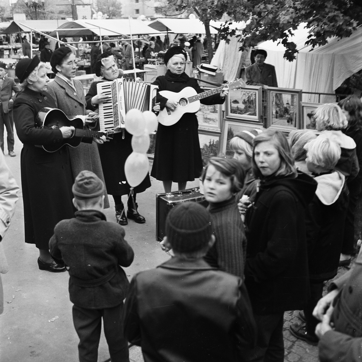 Höstmarknad, sannolikt Uppsala oktober 1956
