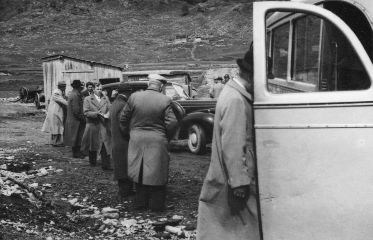 Befaring i Valdalen 1946 i forbindelse med møtet i Røldal for "Arbeid for Haukelibanen".