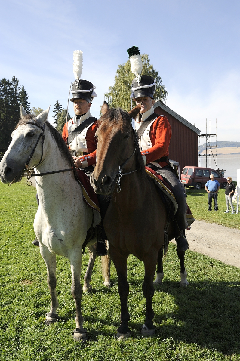 Kulturminnedagen 2013 og Hestensdag 2013 på Domkirkeodden. 
Oppvisning av diverse hesteraser. 
Dragoner i uniform. 