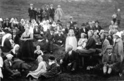 Kristeleg samling på Jordheimstølane i Hemsedal i 1926.