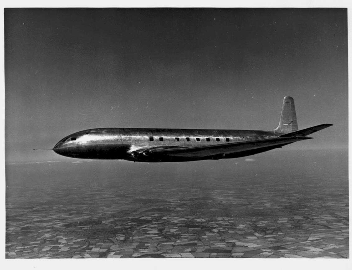 Ett fly i lufta, D.H.106 Comet De Havilland. (Prototype).