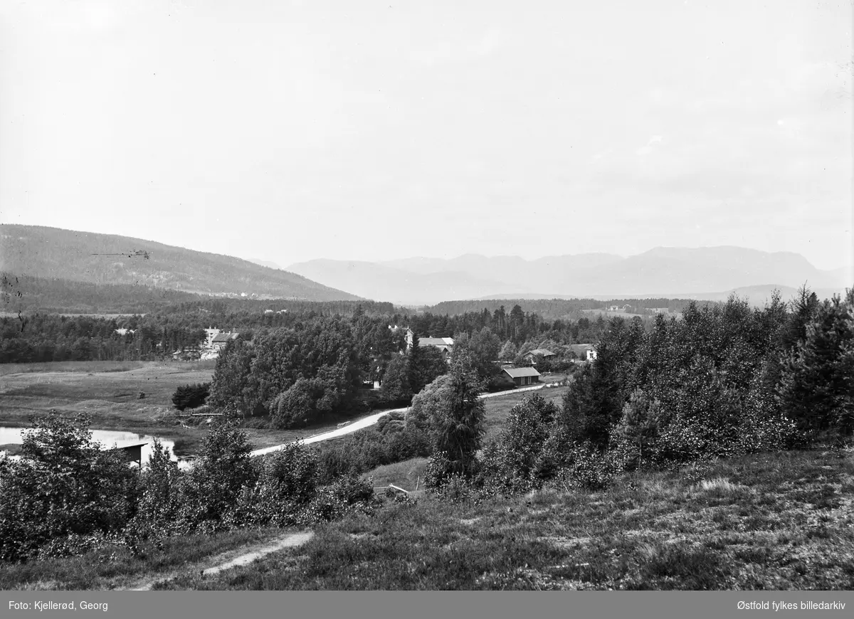 Gvarv med LIfjell i bakgrunnen, Telemark.