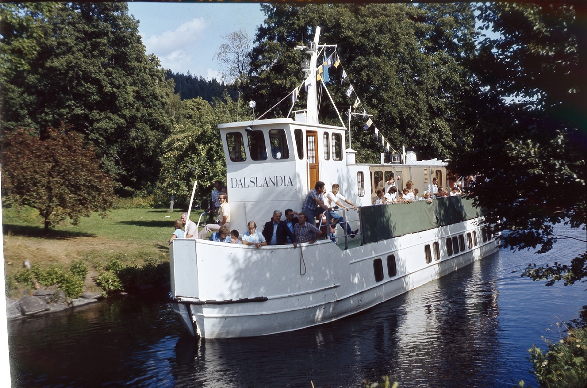 Långbron med båten Dalslandia