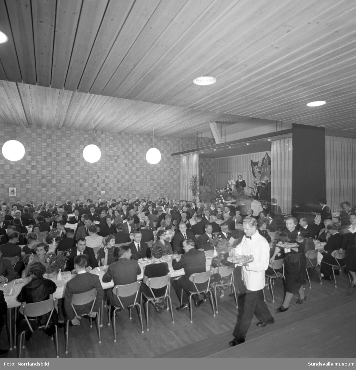 Idrottsklubben Heffners IF firar 60-årsjubileum i Skönsbergs Folkets hus, 1898-1958.