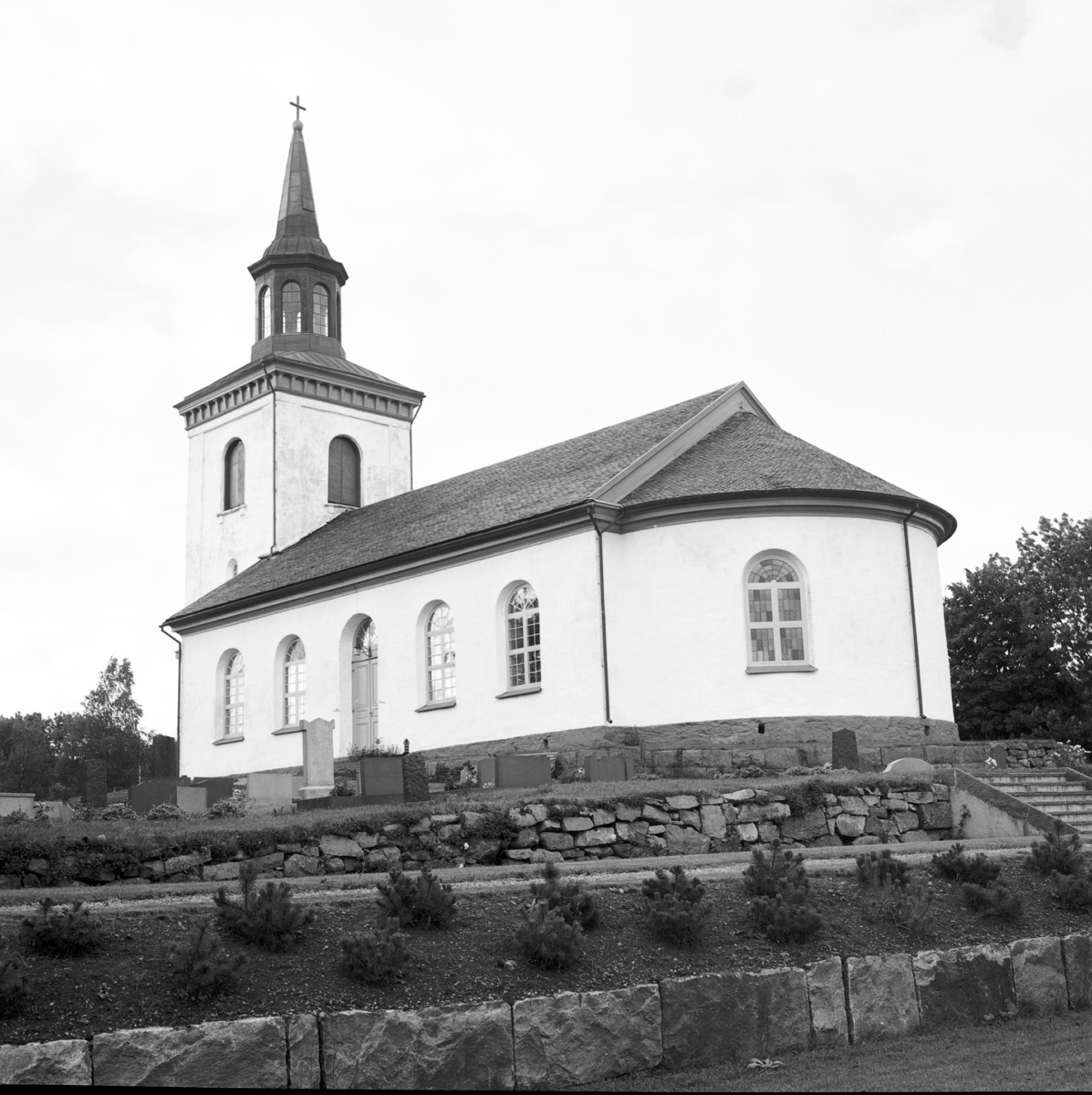 Äspered kyrka