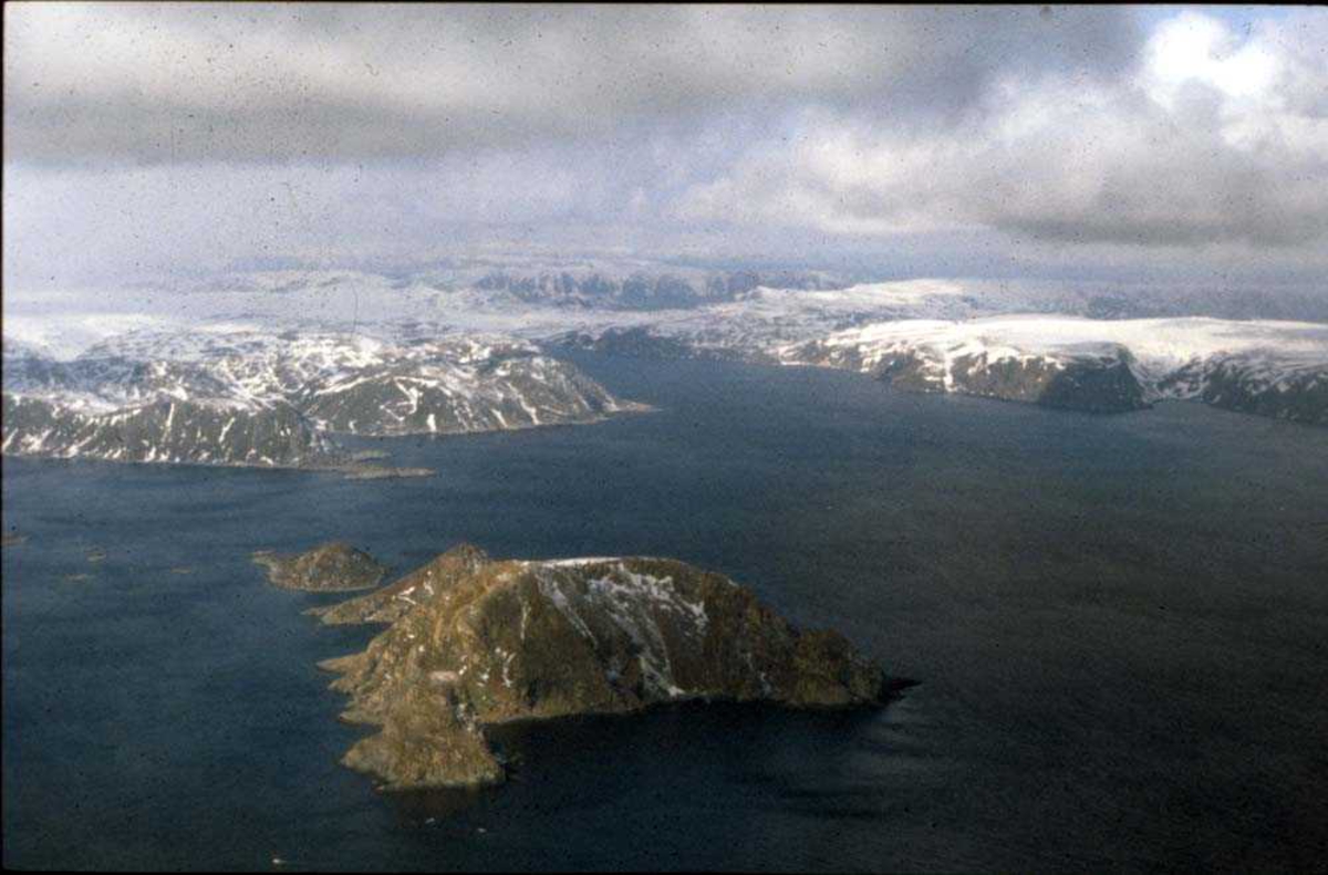 Luftfoto. Vinter. Fjordparti ett sted i Finnmark. - Norsk ...