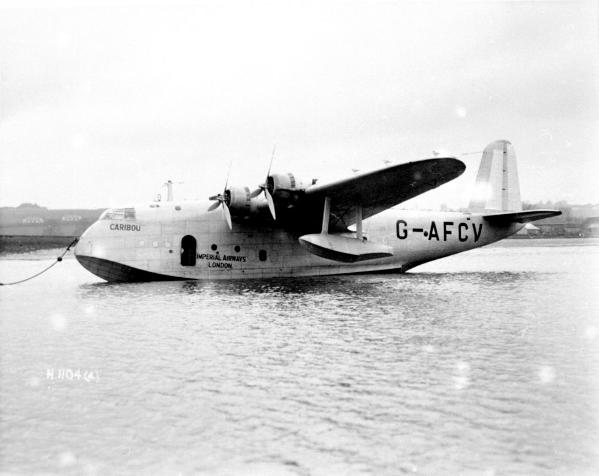 Flybåt, propellfly, Short S.30 Empire "Caribou" G-AFCV. i bøye. 