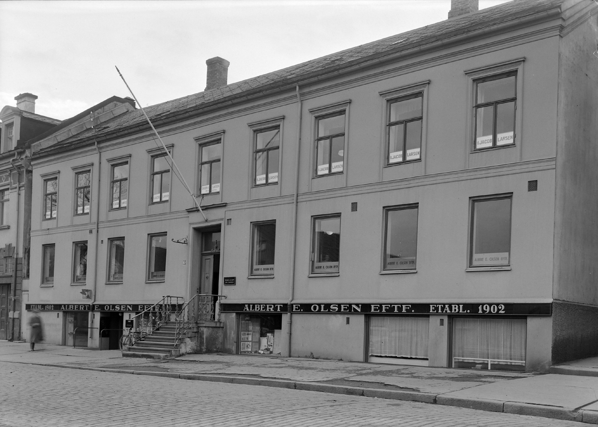 Albert E. Olsens kontor i Fjordgata