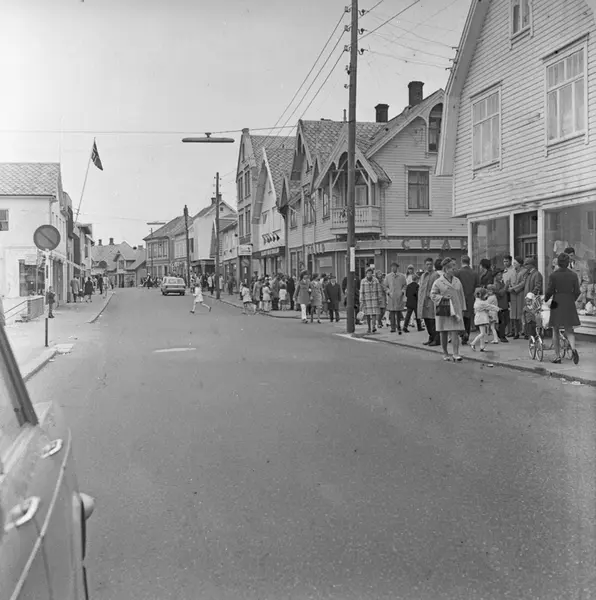 17. Mai - 1970. Del 1 Av 4. Barne- Og Russe-tog. - Haugalandmuseet ...