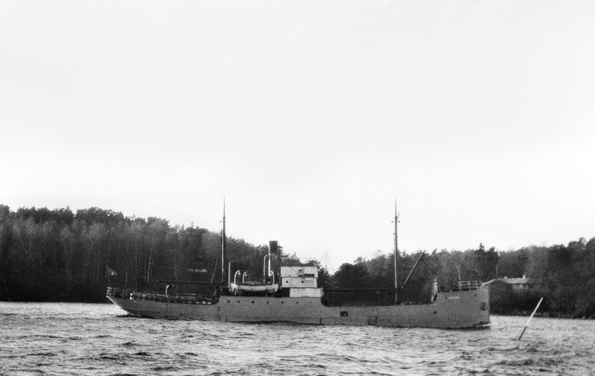 S/S INGEBORG i Tenösund 1932.