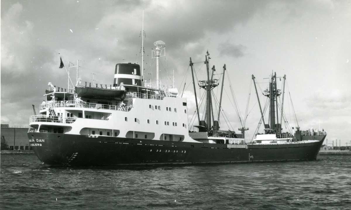 Ägare:/1959-68/: Rederiet Ocean A/S. Hemort: Esbjerg.