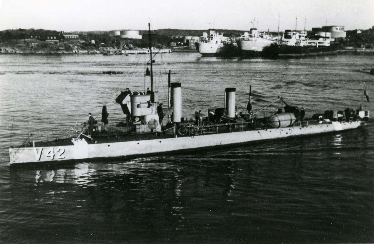Vedettbåten Astrea (V 42) omkr. 1945.