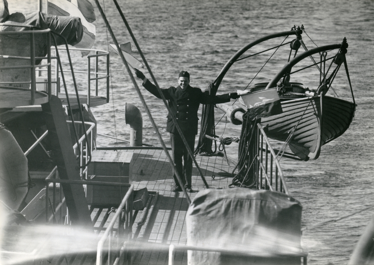 Signalering ombord på en jagare april 1954.