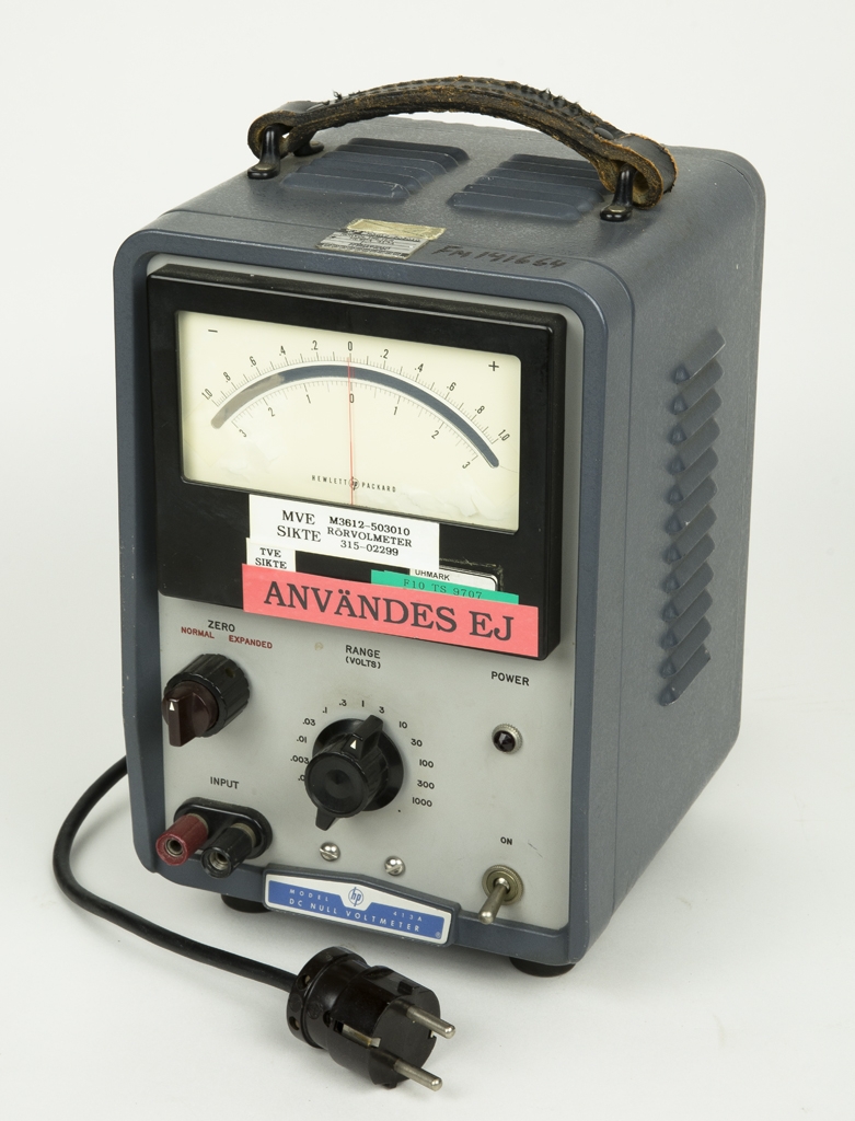 Rörvoltmeter HEWPA 413A. DC Null Voltmeter moldell 413 A.