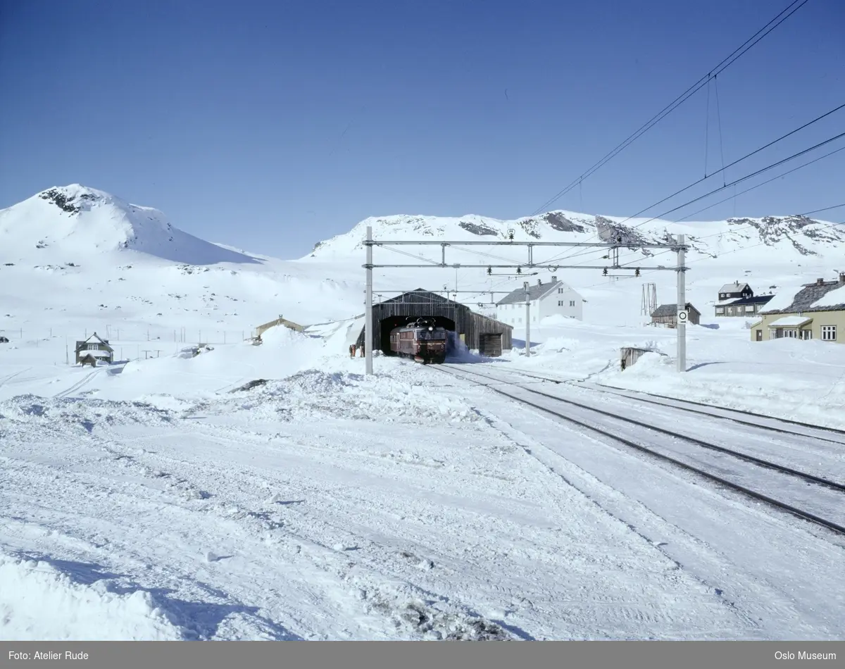 Finse jernbanestasjon, snø