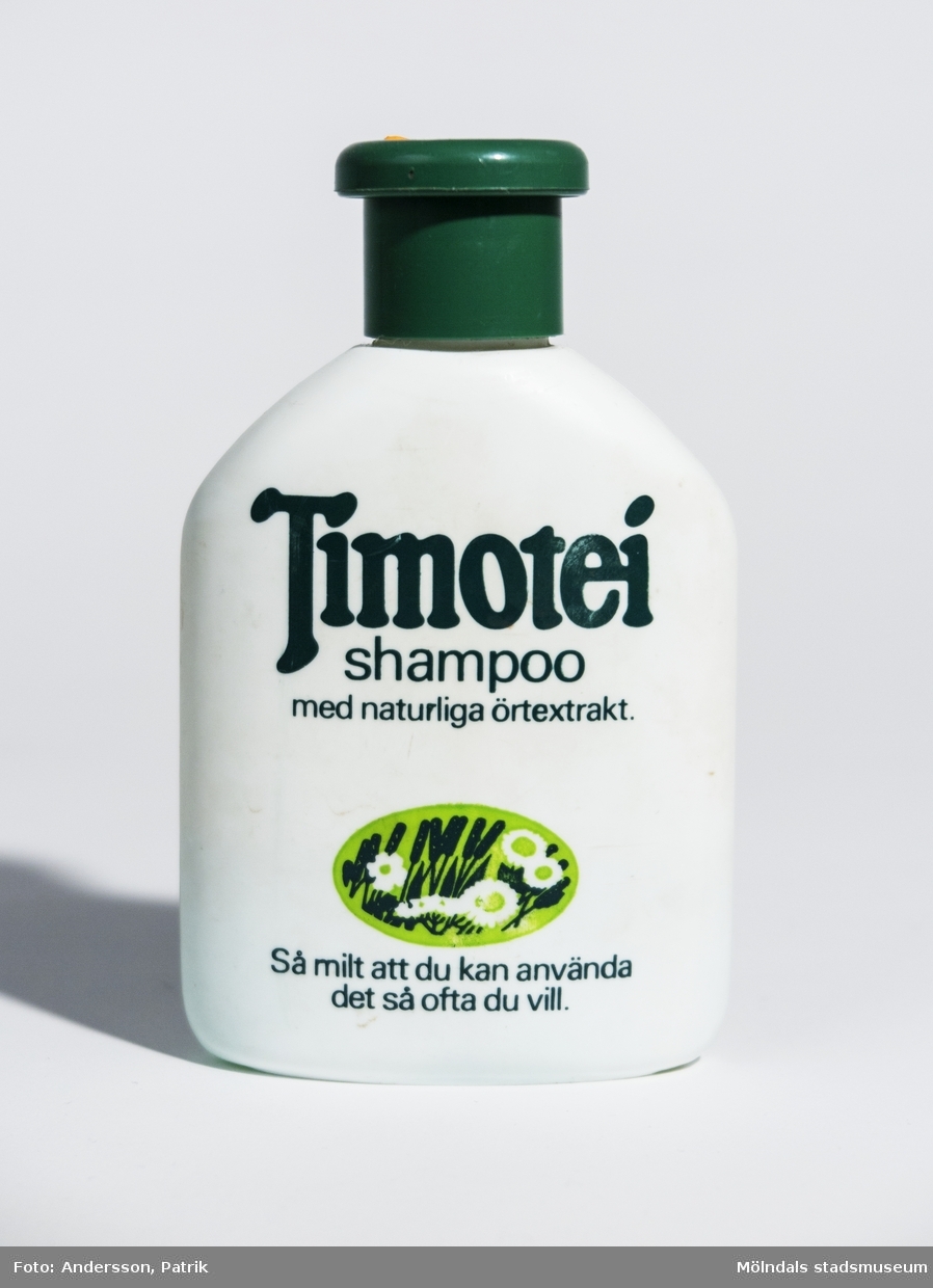 Vit och grön och förpackning Timotei Shampoo, 220 ml, från 1980-talet.