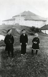 Kirsten, Gudbrand og Grete Svendsgaard på Trondheimstur