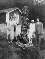 Eugenie, Astrid Elsa, Klara, og Christian Wilhelm Thams