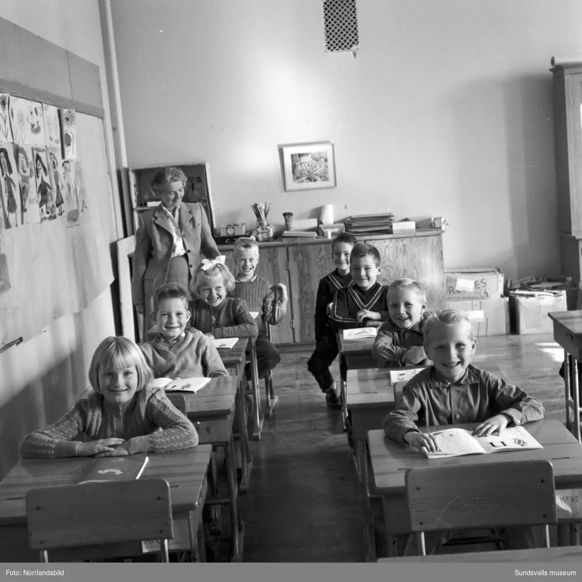 Fyra tvillingpar vid Böle skola.