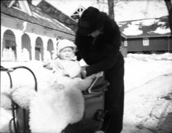 Fotoarkivet etter Gunnar Knudsen. Ant. Gudrun Cappelen født 
