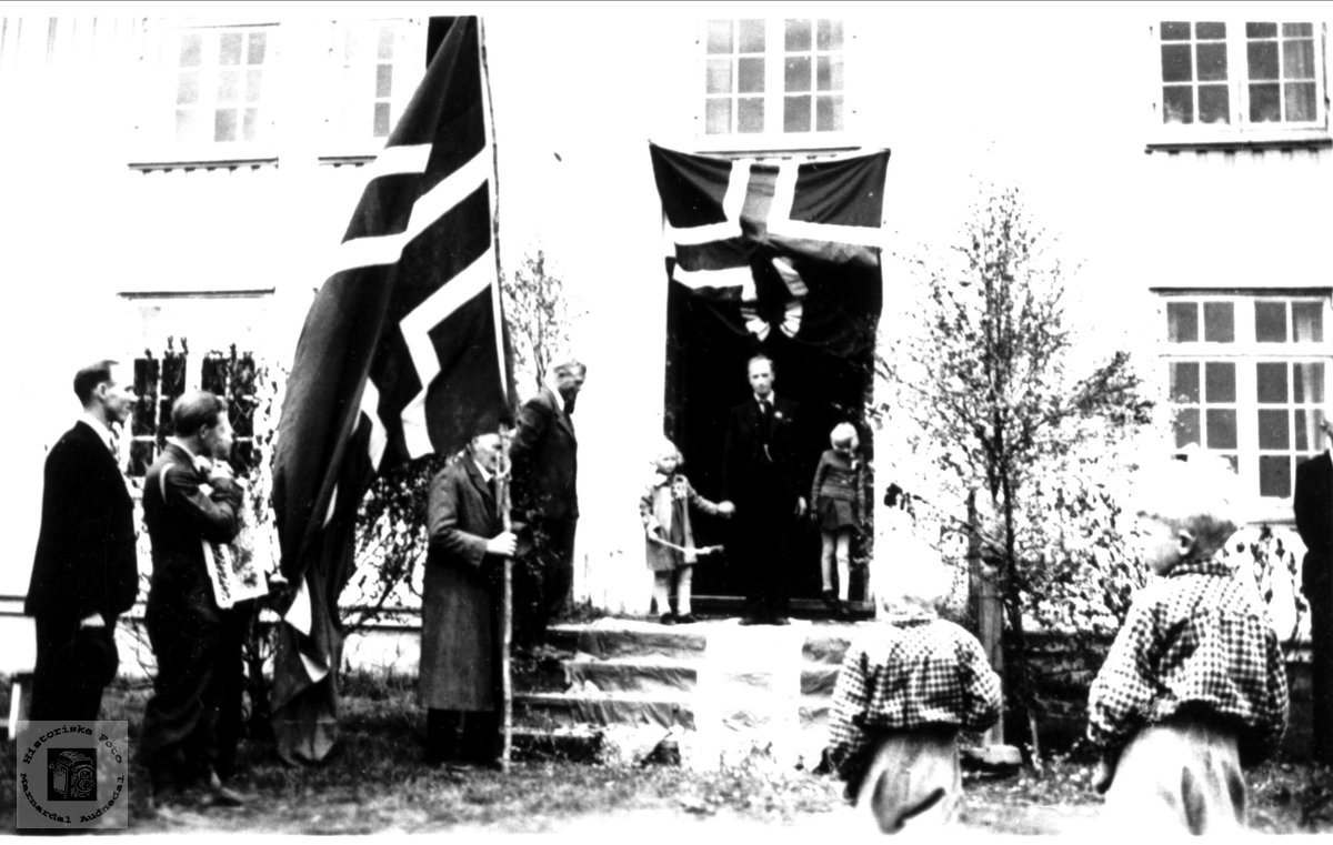 Etter krigen mai 1945 i Bjelland.