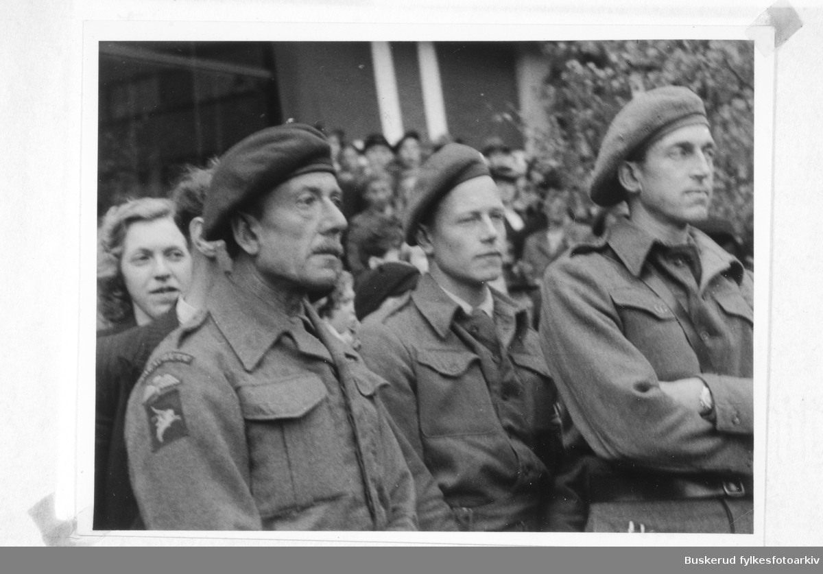 Oberst Wilson, Christensen, Hasselknippe i Hønefoss maidagene 1945