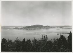 Utsikt mot Valderøya fra Aksla i Ålesund